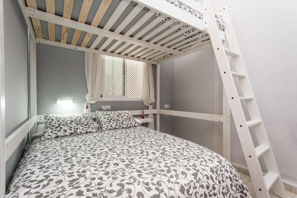 Divi Apartments Valvanera Seville Ngoại thất bức ảnh
